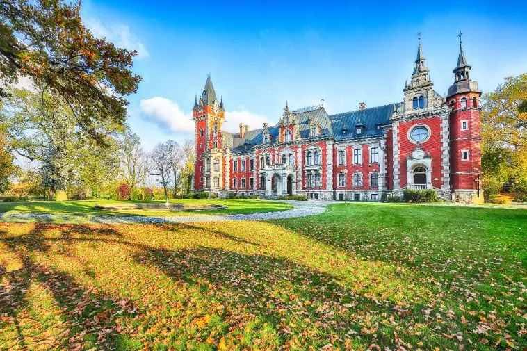 best-universities-for-masters-degrees-in-poland-2025.jpg