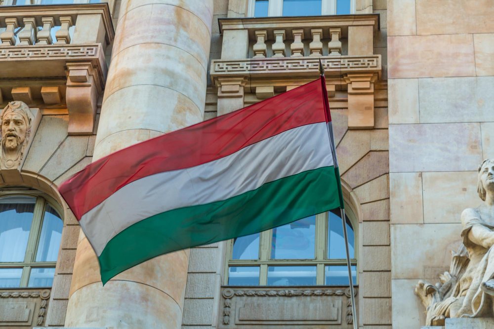 hungary-suspension-of-immigration-processing-and-forthcoming-new-immigration-laws-AtoZ-Serwis-Plus