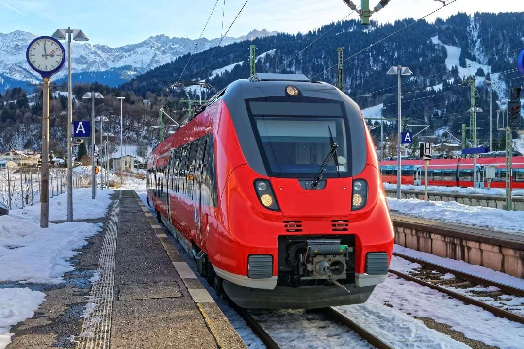 Polonia Tiene Uno De Los Viajes En Tren Más Asequibles De Europa ...